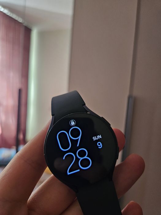Срочно продам смарт часы Samsung Galaxy Watch 6