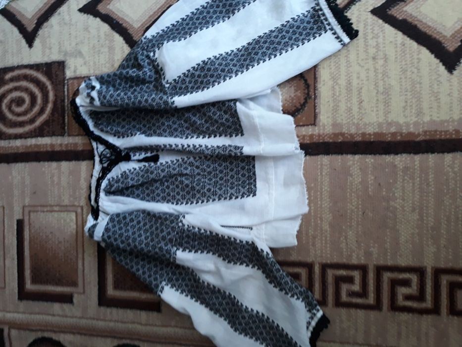 costum natoinal popular vechi