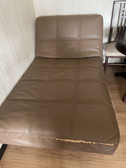 Диван и 2 атоманки