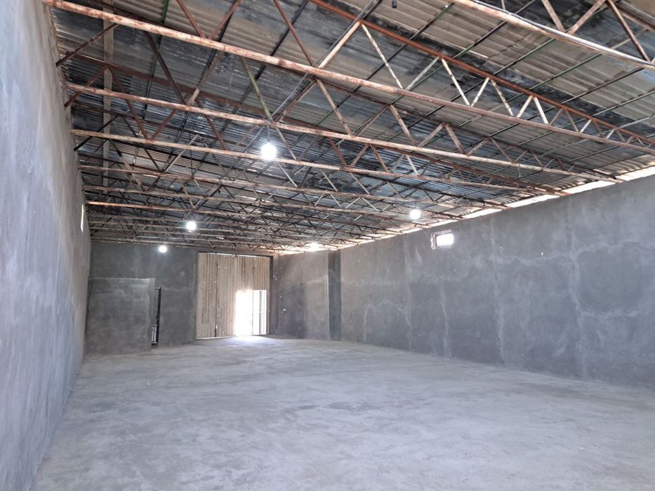 Arenda sklad 220 kv AbuSaxi Oʻrikzor bozorlaga yaqin joyda