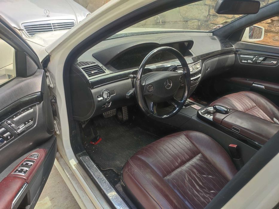 Mercedes s500 w221