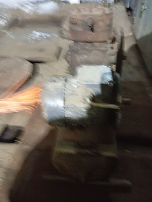 Продам недоделоный кампрессор все есть нужно доделоть.