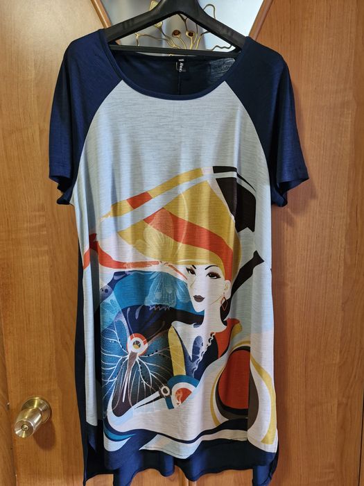 Продам платья женские