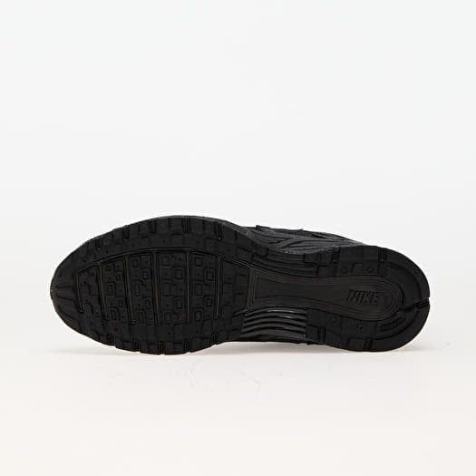 Nike.    P - 6000