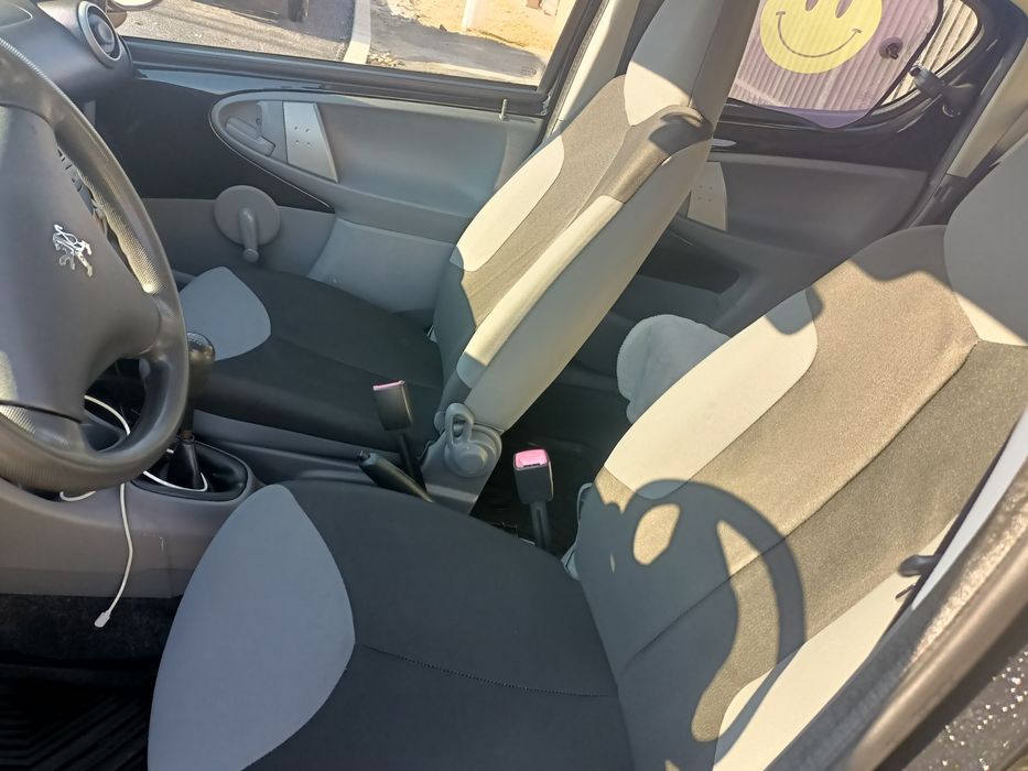 Vand peugeot 107 cu GPL