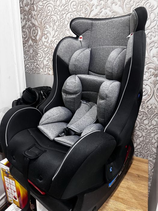 Детское автомобильное кресло
