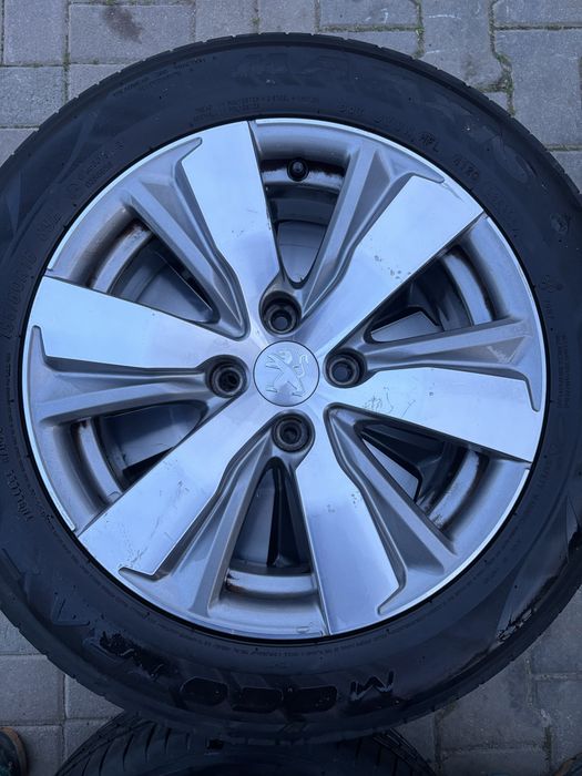 Джанти с гуми за Peugeot 4x108