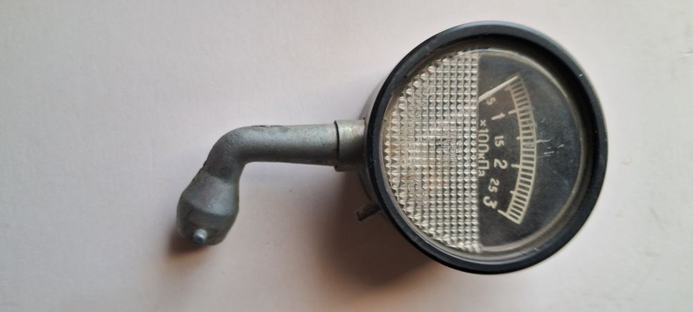 МАНОМЕТР ОРИГИНАЛ автомобили,для измерения давления в колесах шин ссср