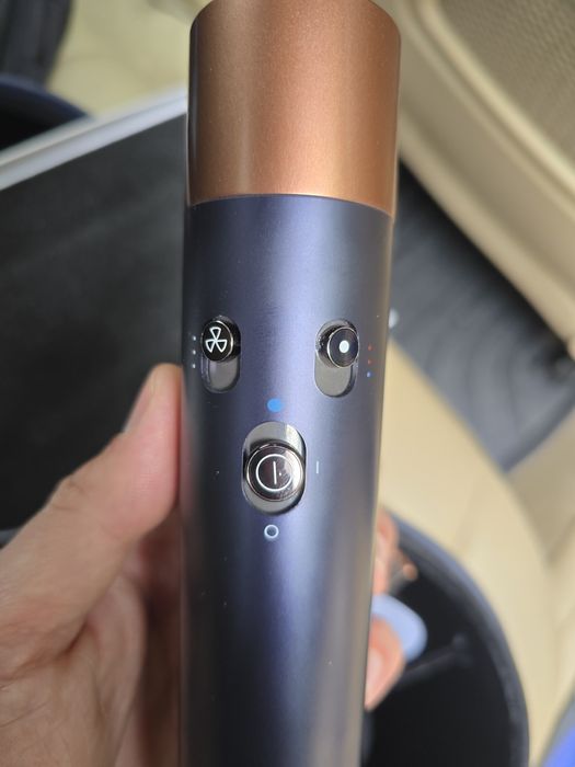 Dyson airwrap nou