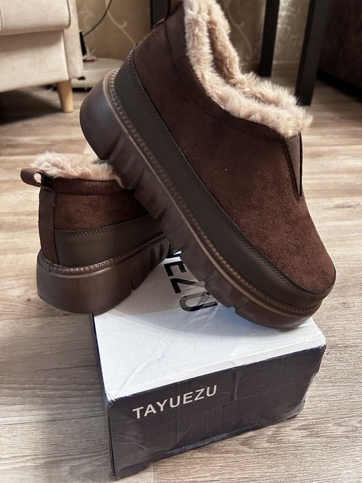 Продам угги новые