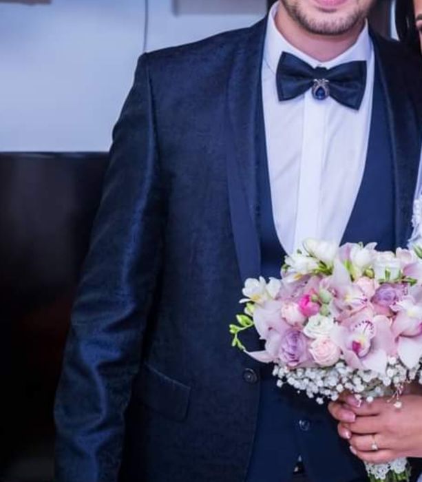 Costum mire/nas marimea 50