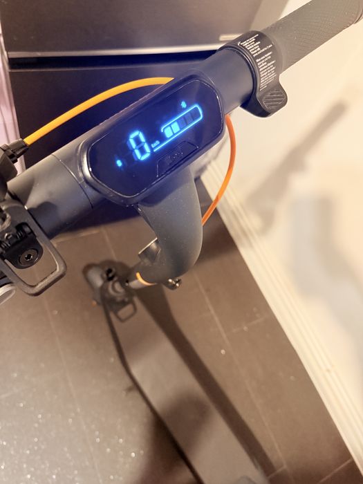 Trotineta Ninebot E2 Pro in garantie