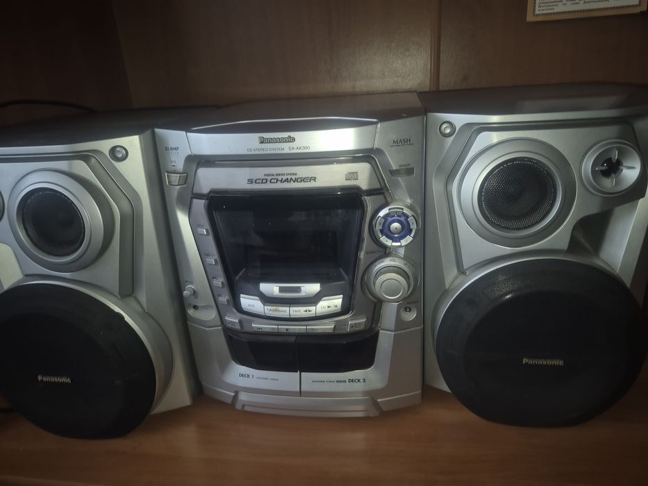 Музыкальный центр