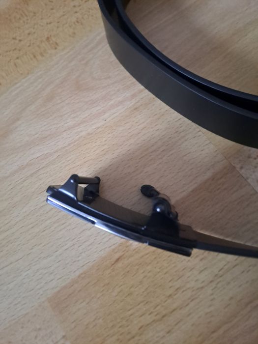 Vând curea Emporio nouă