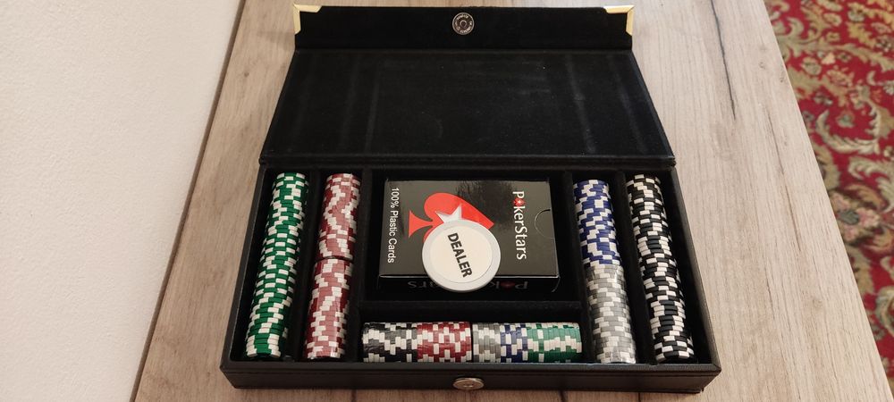 Чипове за покер Pokerstars (чип сет Покерстарс)