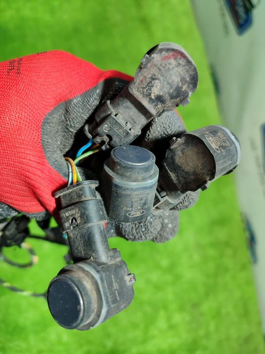 INSTALATIE + SENZORI PARCARE PDC FORD KUGA MK2/ FOCUS MK3 / COD OEM CJ5T-15K859-AAW / CJ5T15K859AAW / 1765448 2012-2019