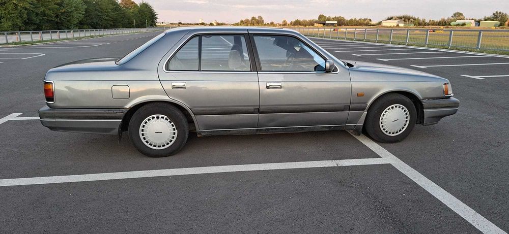 Mazda 929 HC 2.2i automată