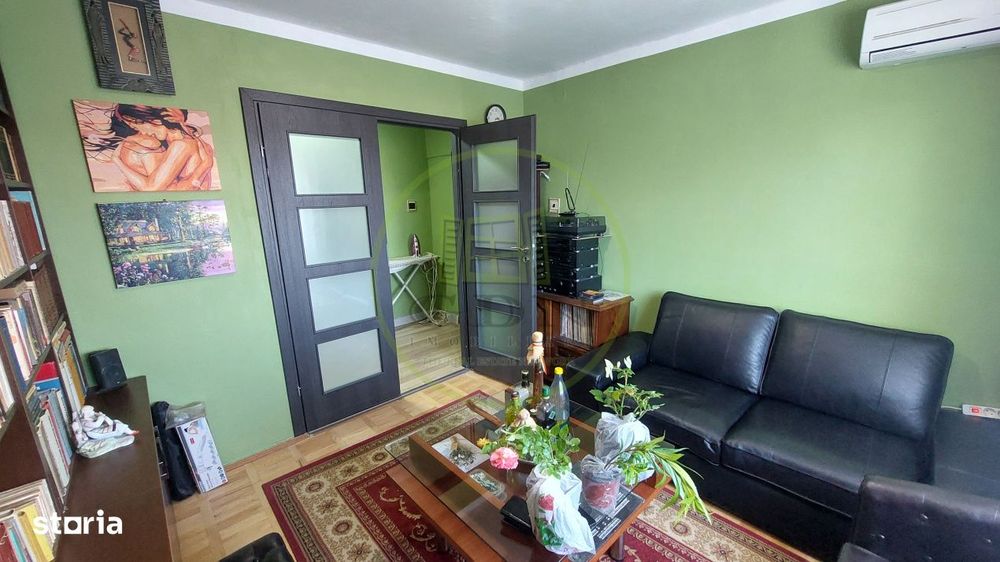 Apartament 4 camere, 100 mp, cartier Craiovita Noua, zona Carrefour — fotografia 3