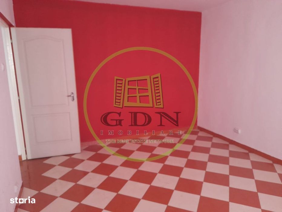 Apartament 2 camere de vanzare la parter B-ul Unirii Fagaras jud. B — fotografia 3