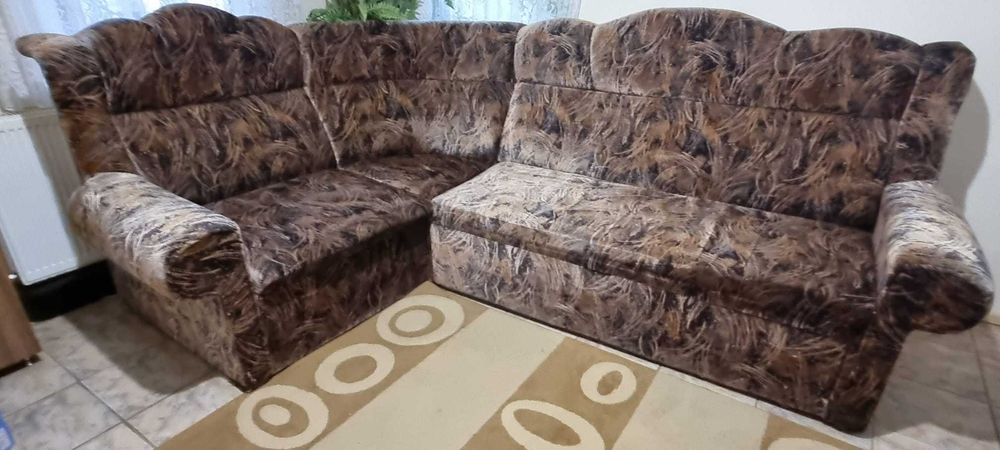 Vȃnd colțar de sufragerie din catifea, extensibil.