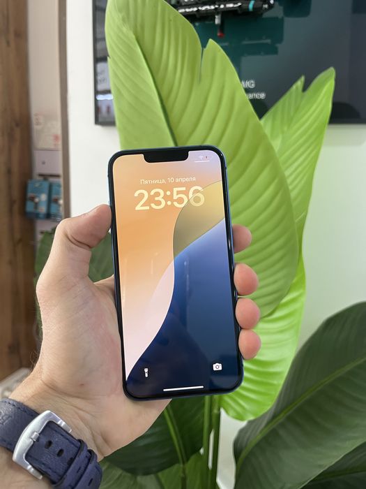iPhone 13  в идеальное состояние