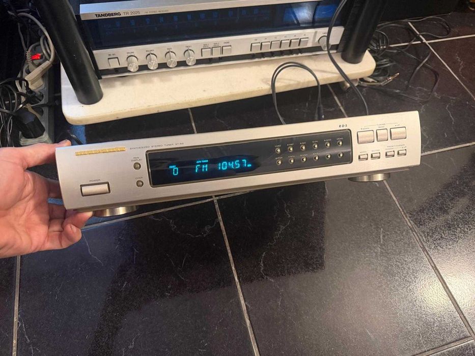 Vand CD-player si Tuner marantz