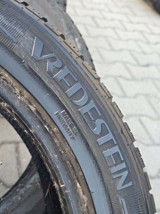 245 45 19 vredestein