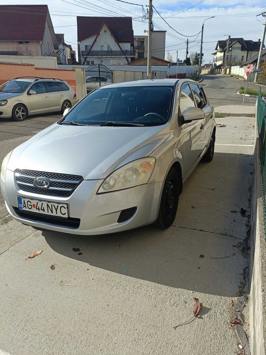Automobil KIA ceed