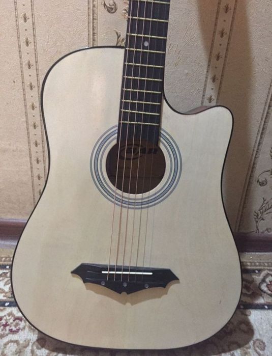 Продаётся гитара