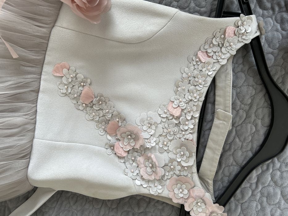 Нарядное платье