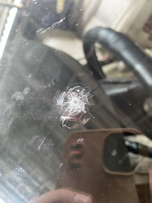 Ремонт автостёкл ,сколы-трещины Алматы