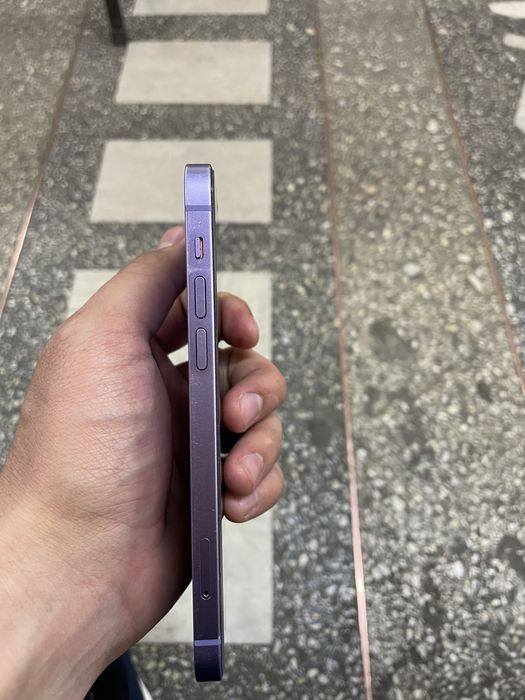 Айфон 12 64 гб все работает