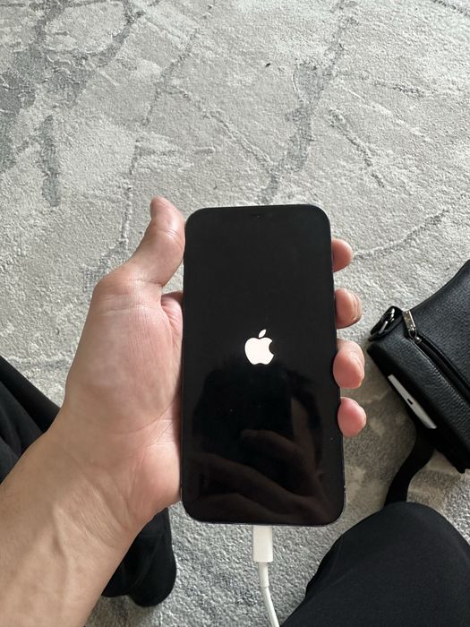 Продам айфон 12 64гб