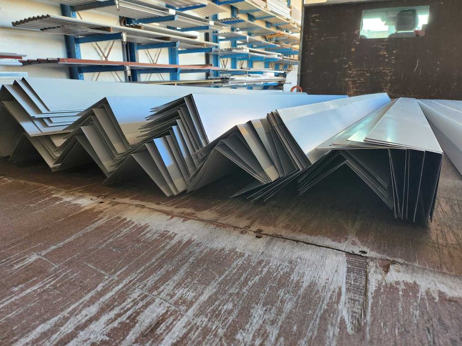 Depozit panouri sandwich / tabla cutata / accesorii