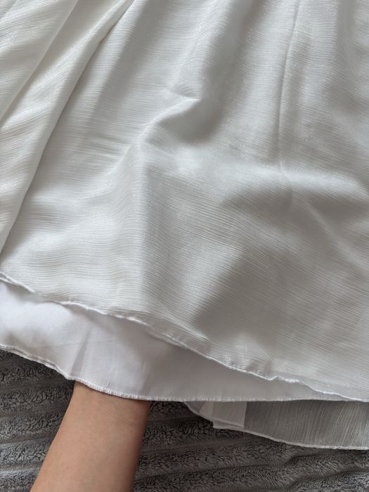 Продам белое платье