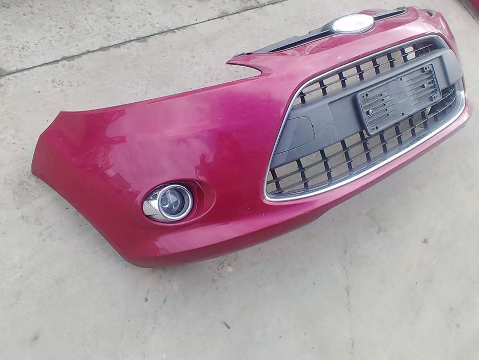 bara fata  ford fiesta 6 cb1 ccn 2011