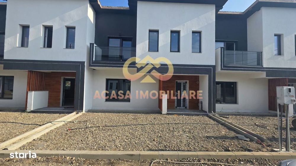 Case Insiruite 4 Camere Valea Lupului