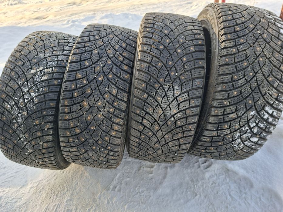 Продам шины. 235/45/18 трианжела