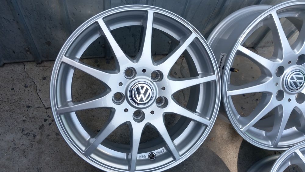 Set 4 jante aliaj r15 Volkswagen 5x112,Passat B5 Golf,  Audi, Golf 5,6, Skoda preț 1100 lei