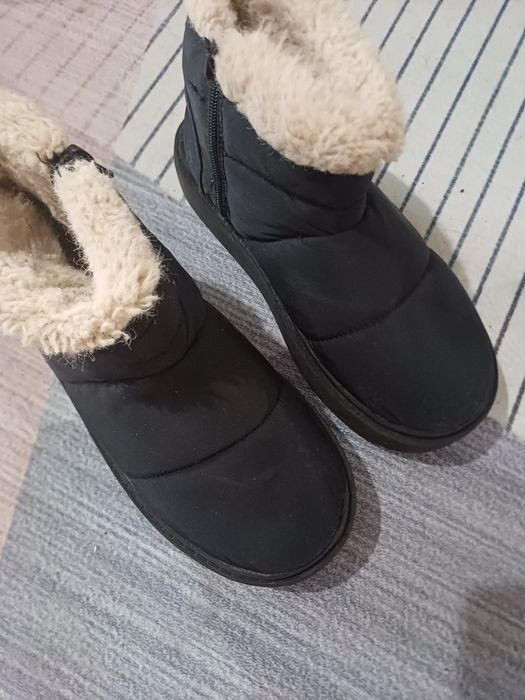 Уги Zara 36 размер