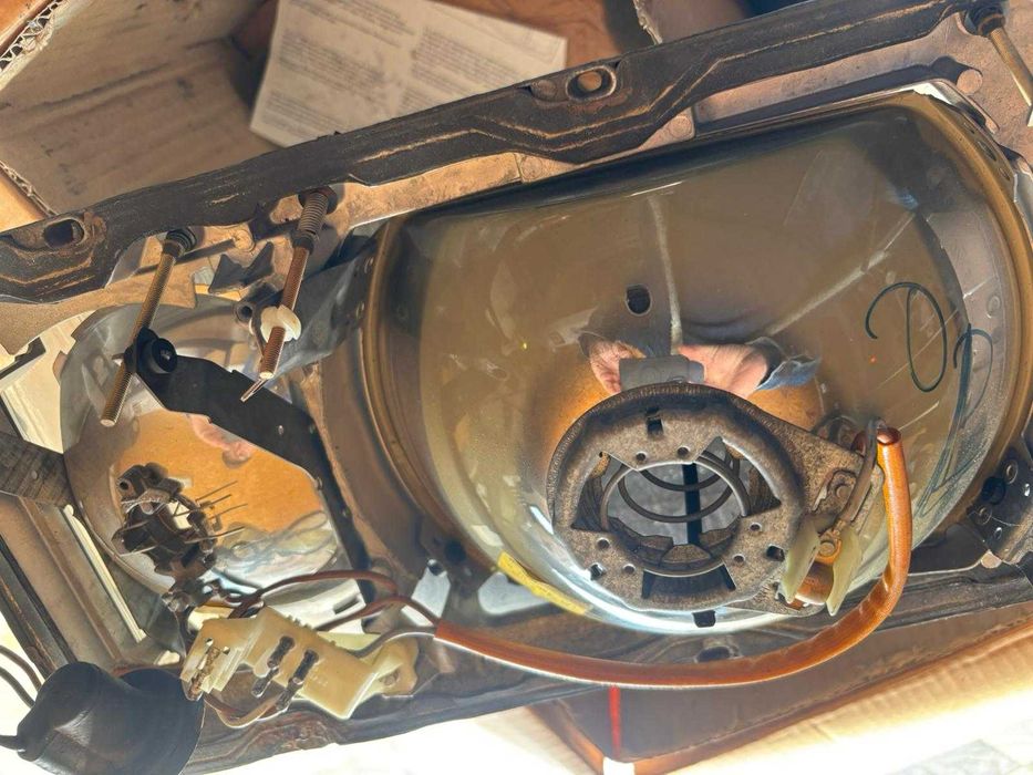 Faruri Mercedes w116