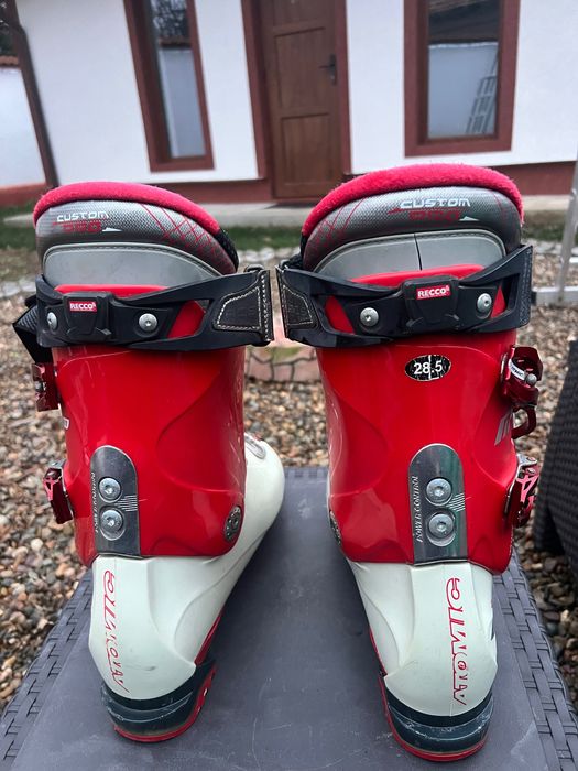 Ски обувки HEAD.