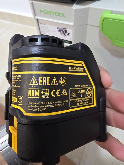 Nivela Laser dewalt DW088CG