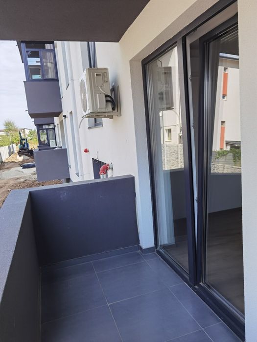 Închiriez garsonieră nemobilată în Popești