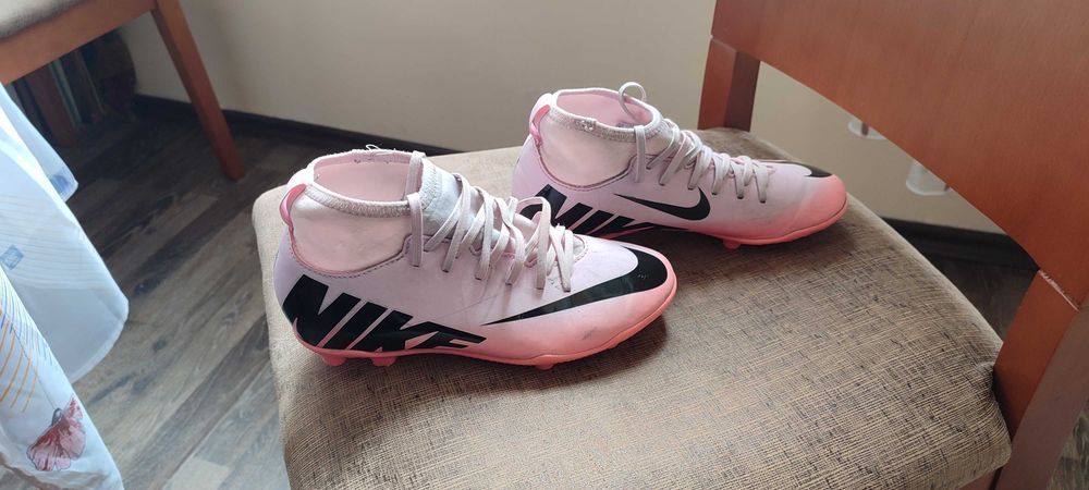 Nike Mercurial Superfly 9 Club FG/MG Junior - розово Размер 35,5 см