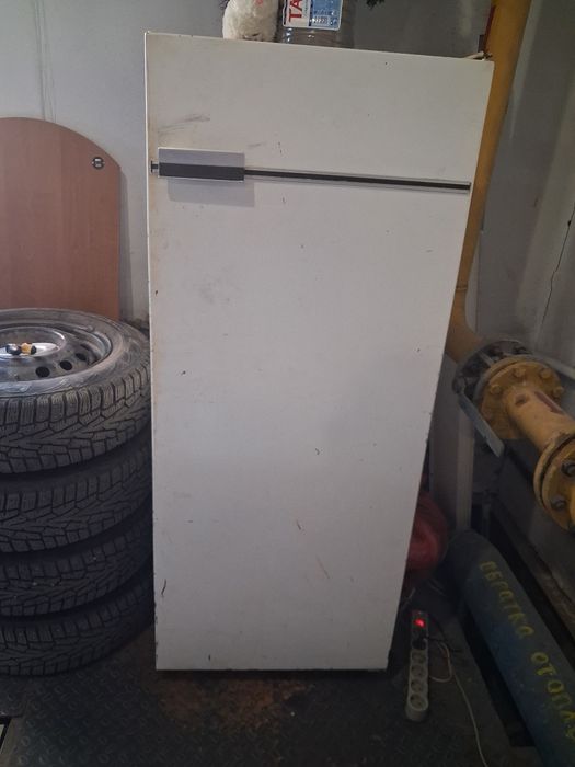 Продам робочии холодильник бирюса