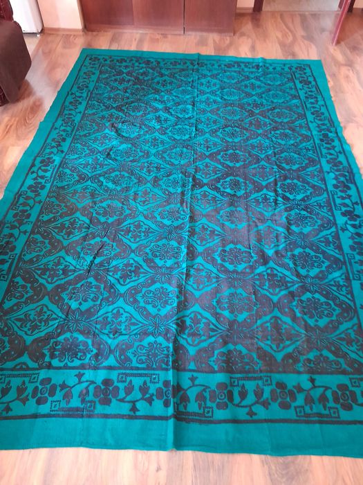 Ръчно тъкано покривало за диван , спалня