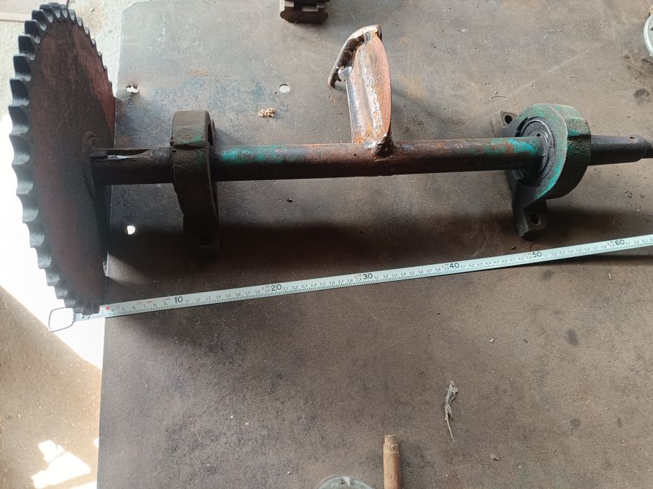 Вал с подшипниками для калуна (дровакола)