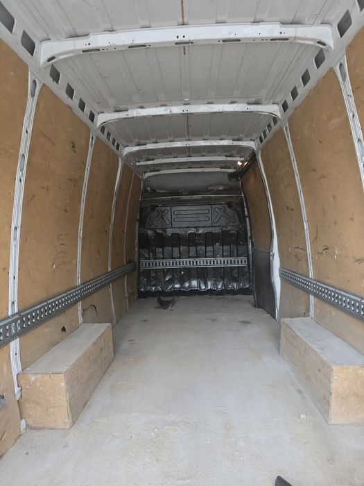 Vând iveco daily 2017  35 -210 motor 3000   210 cai