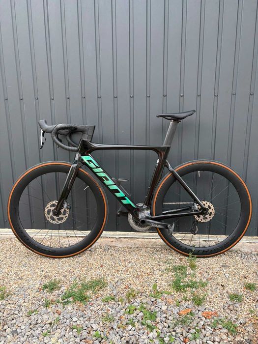 Cursieră Aero Giant Propel Full Carbon